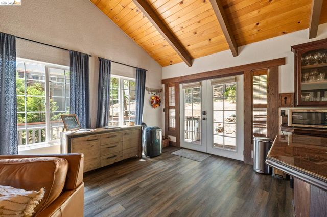 19824 Pine Mountain Dr, Groveland, CA 95321