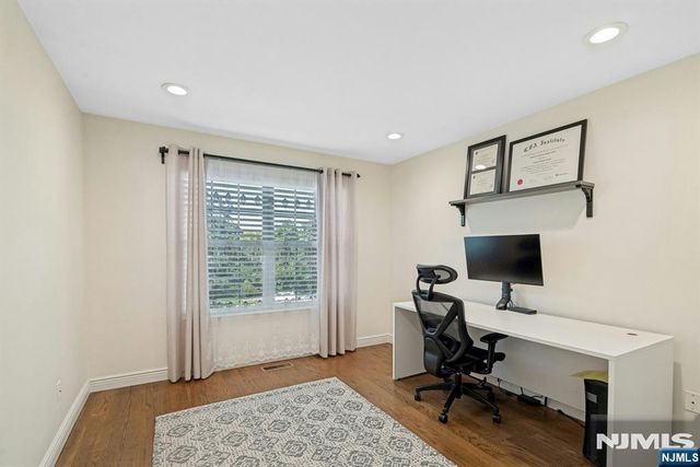 489 Green Mountain Road, Mahwah, NJ 07430
