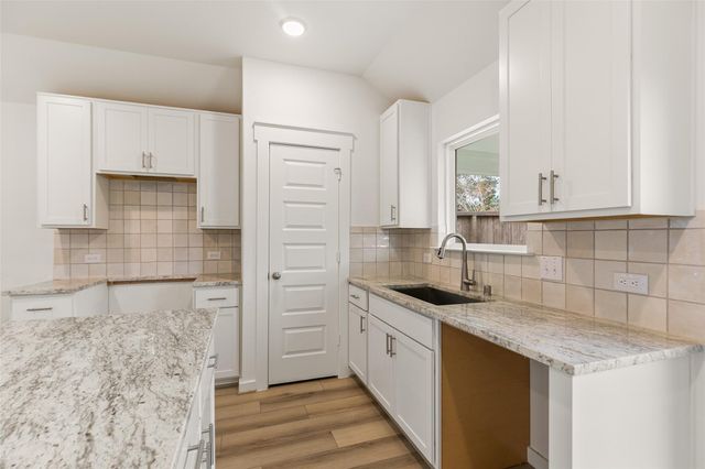 4558 Pinehurst Trace Drive, Pinehurst, TX 77362