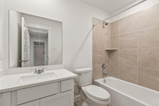 4558 Pinehurst Trace Drive, Pinehurst, TX 77362