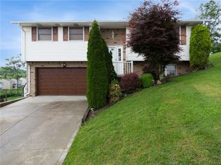 180 Sweeney Dr, Rostraver, PA 15012