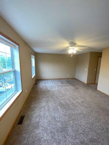 5205 Oriole Drive 43, Farmington, MN 55024
