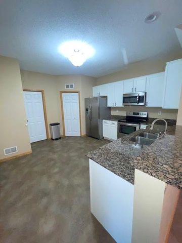 5205 Oriole Drive 43, Farmington, MN 55024