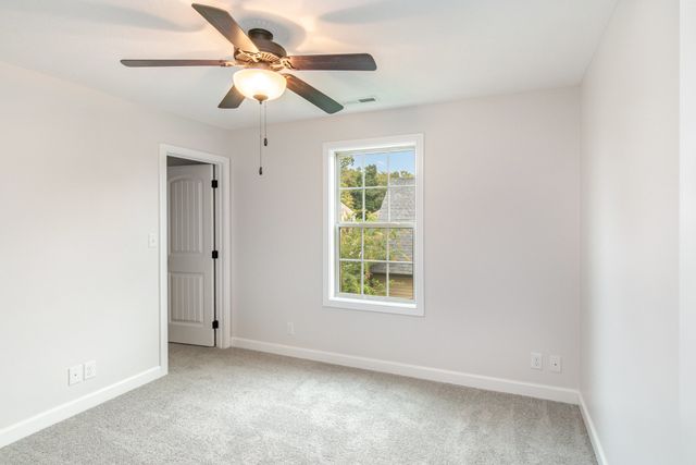 369 Abeline Dr, Clarksville, TN 37043