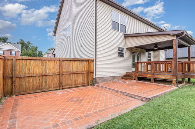 369 Abeline Dr, Clarksville, TN 37043