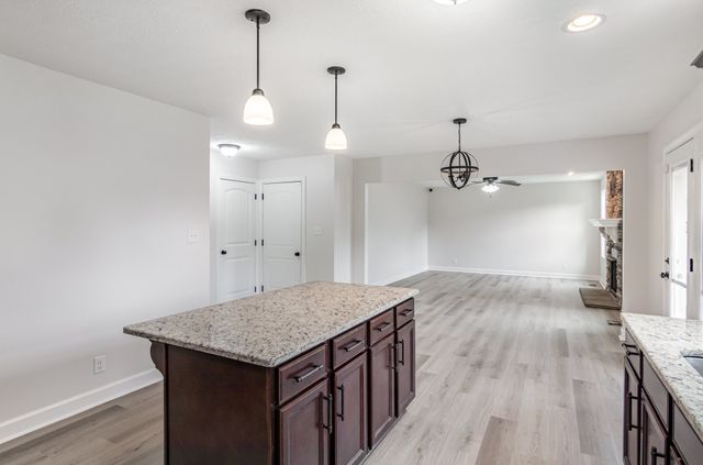 369 Abeline Dr, Clarksville, TN 37043