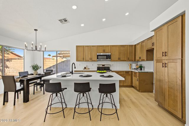 14904 W HONEYSUCKLE Lane, Surprise, AZ 85374