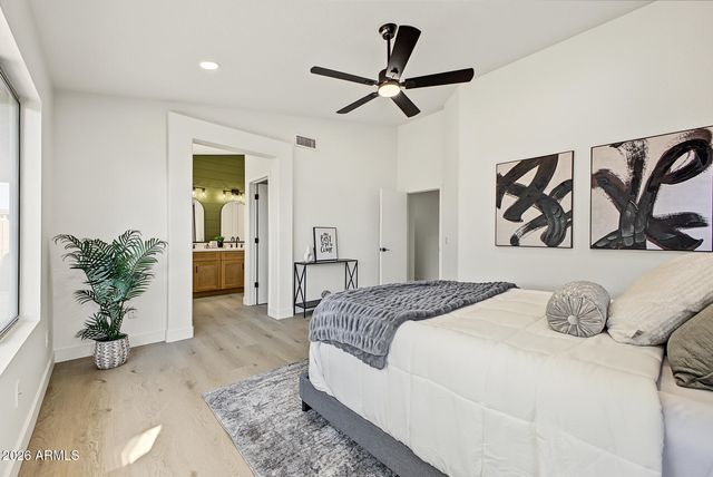 14904 W HONEYSUCKLE Lane, Surprise, AZ 85374