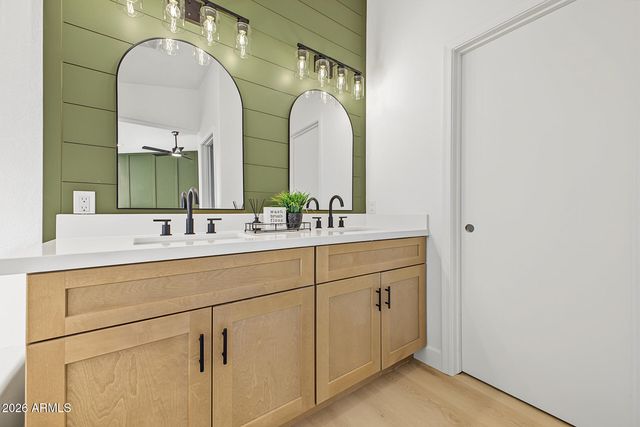 14904 W HONEYSUCKLE Lane, Surprise, AZ 85374