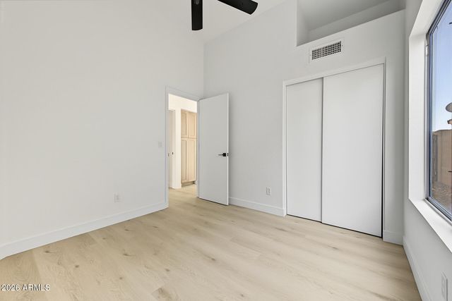 14904 W HONEYSUCKLE Lane, Surprise, AZ 85374