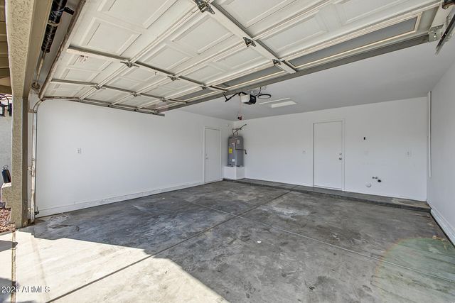 14904 W HONEYSUCKLE Lane, Surprise, AZ 85374