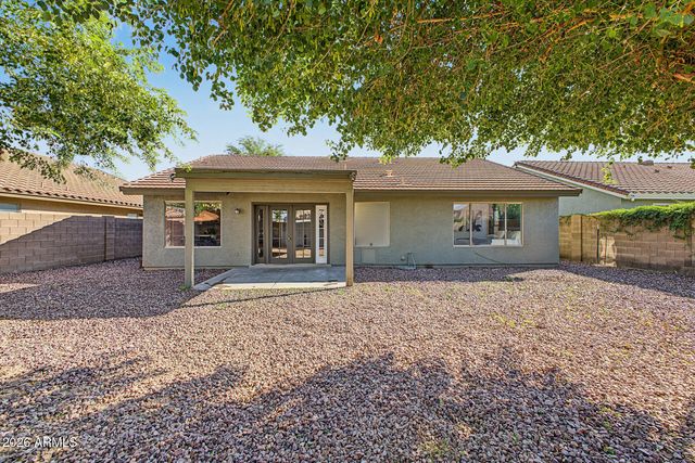 14904 W HONEYSUCKLE Lane, Surprise, AZ 85374