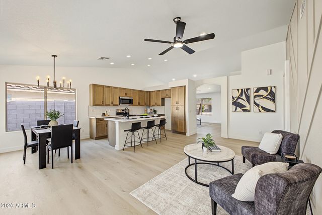 14904 W HONEYSUCKLE Lane, Surprise, AZ 85374