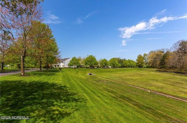 12 Hackamore Court, Tinton Falls, NJ 07753