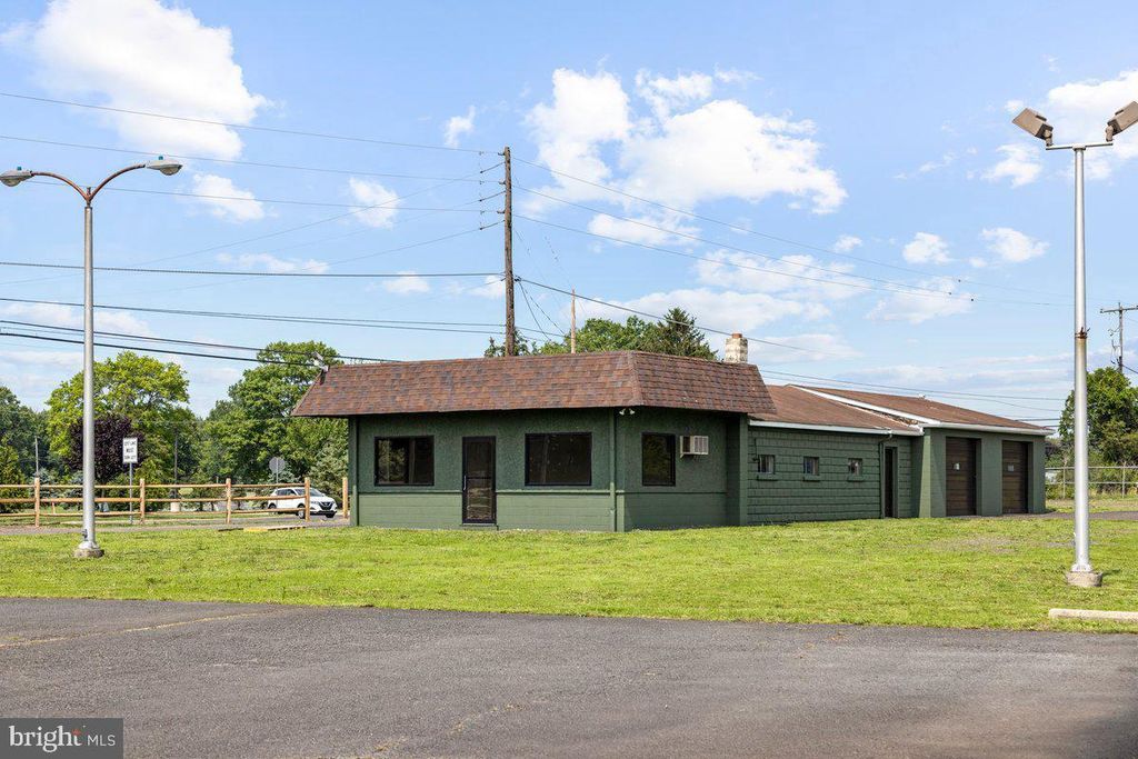 8364 EASTON ROAD, Ottsville, PA 18942