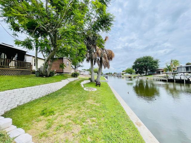 2301 SE 33rd Street, Okeechobee, FL 34974