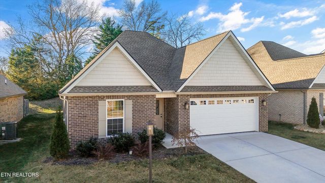 258 Sand Hills Drive, Maryville, TN 37801