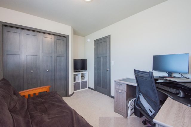 4887 Hampton Circle S, Moorhead, MN 56560