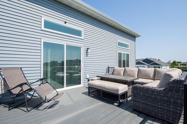 4887 Hampton Circle S, Moorhead, MN 56560