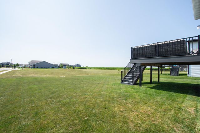 4887 Hampton Circle S, Moorhead, MN 56560