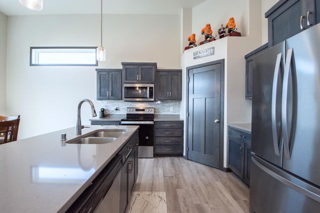 4887 Hampton Circle S, Moorhead, MN 56560