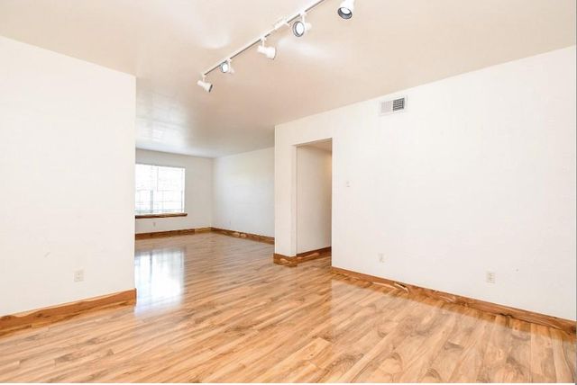 7233 Beechnut Street A, Houston, TX 77074