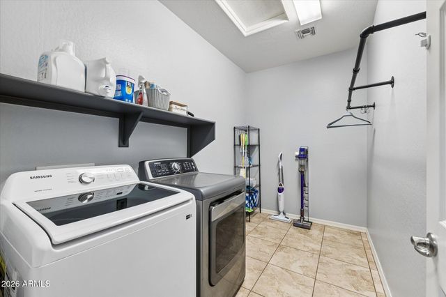 10155 W LOS GATOS Drive, Peoria, AZ 85383