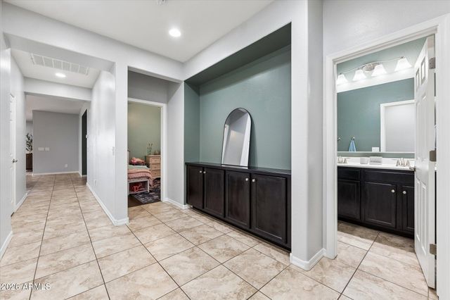 10155 W LOS GATOS Drive, Peoria, AZ 85383
