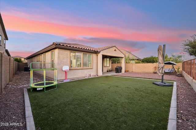 10155 W LOS GATOS Drive, Peoria, AZ 85383