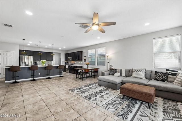 10155 W LOS GATOS Drive, Peoria, AZ 85383