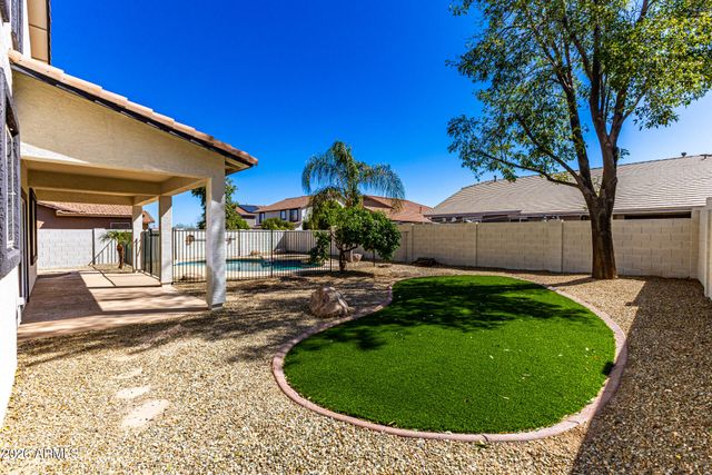18527 W CARIBBEAN Lane, Surprise, AZ 85388