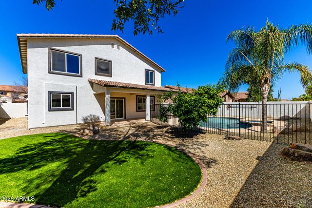 18527 W CARIBBEAN Lane, Surprise, AZ 85388