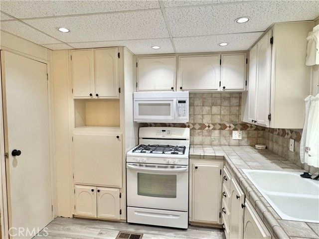 7501 Palm 114, Yucca Valley, CA 92284