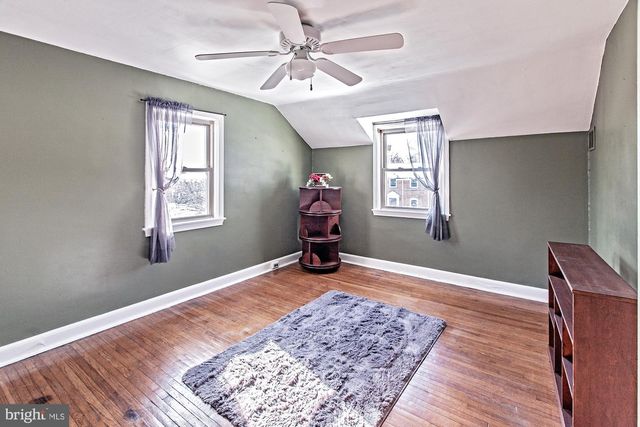 306 VILLAGE RD, Wilmington, DE 19805