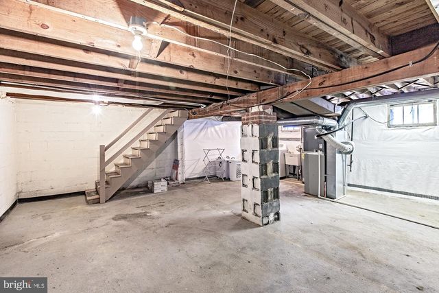 306 VILLAGE RD, Wilmington, DE 19805