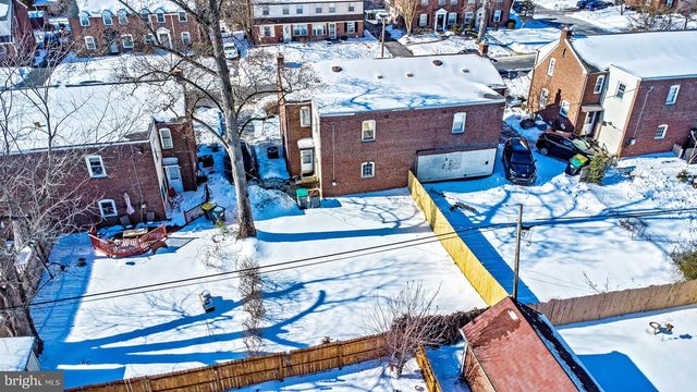 306 VILLAGE RD, Wilmington, DE 19805