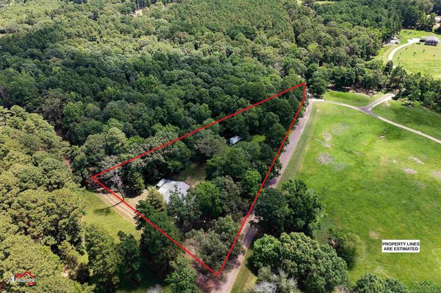 508 W Country Club Rd., Hallsville, TX 75605
