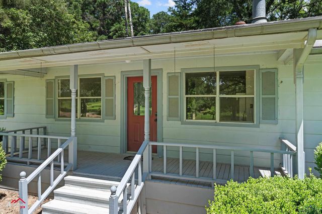 508 W Country Club Rd., Hallsville, TX 75605