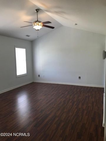 1794 Liz Lane NE, Leland, NC 28451