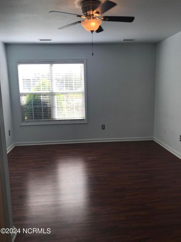 1794 Liz Lane NE, Leland, NC 28451