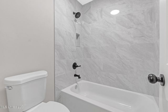 3305 W Tulane Road, Horn Lake, MS 38637