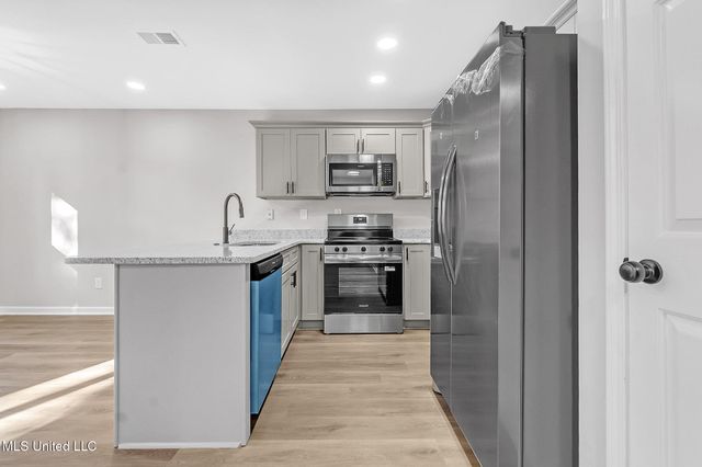 3305 W Tulane Road, Horn Lake, MS 38637