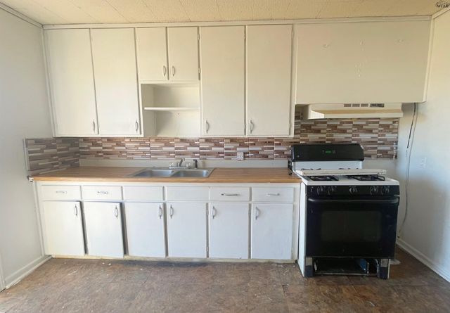 703 WILLIAMS AVENUE, Wichita Falls, TX 76301