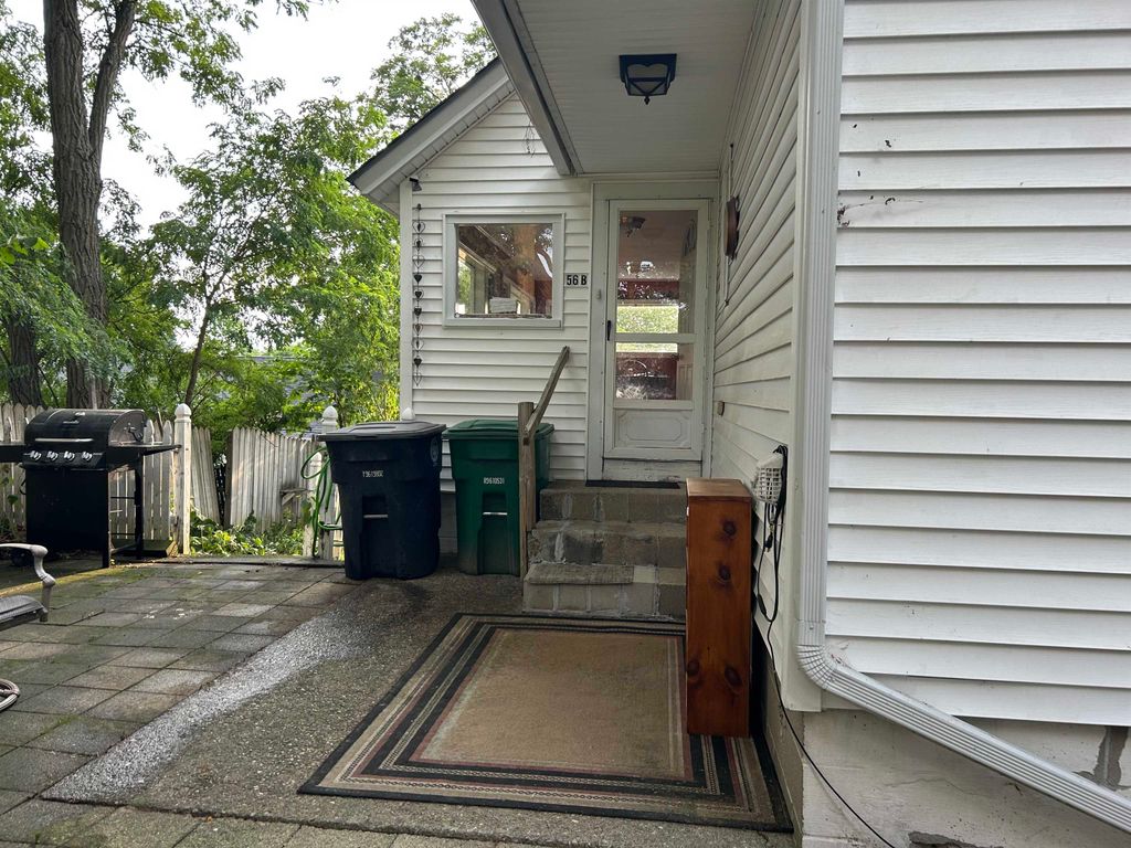 56 Lund Rd # B, Nashua, NH 03060