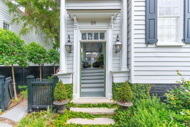 26 Mary Street, Charleston, SC 29403