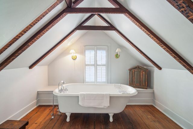 26 Mary Street, Charleston, SC 29403