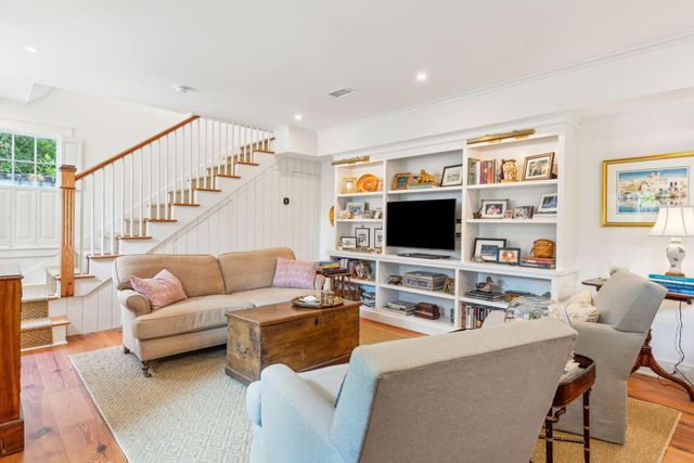 26 Mary Street, Charleston, SC 29403