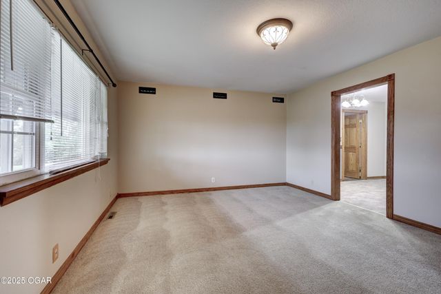 5338 W Junge Boulevard, Joplin, MO 64801