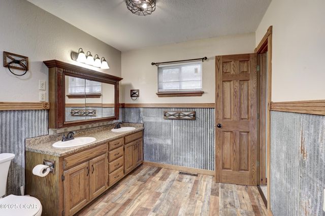 5338 W Junge Boulevard, Joplin, MO 64801