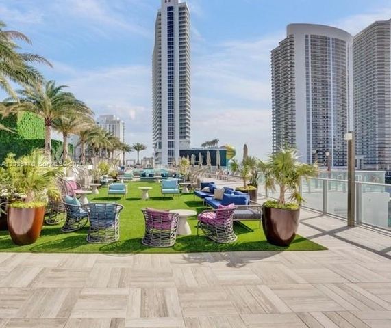 4010 S Ocean Drive R1206, Hollywood, FL 33019